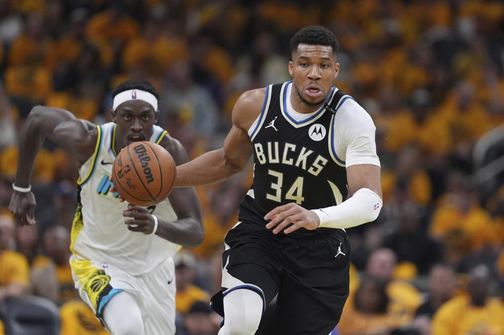 引了观众的 引了观众的